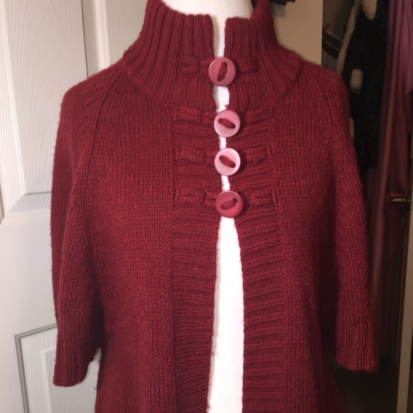 Calvin Klein Sweaters - Cute Calvin Klein cropped red sweater Lg.
